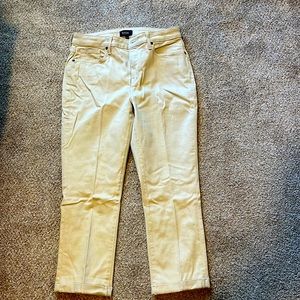 NYDJ MARILYN STRAIGHT WOMENS PANTS. LIFT AND TUCK TECHNOLOGY capris